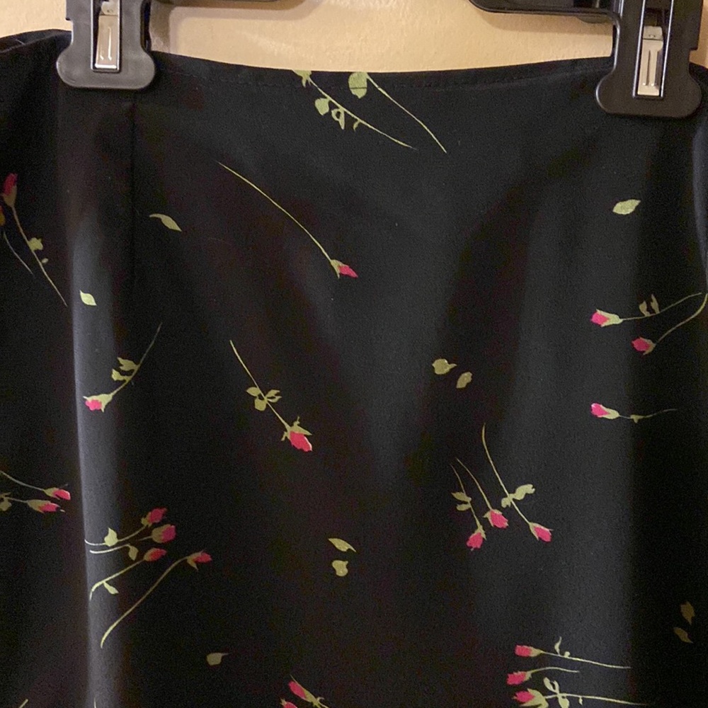 Penman’s black & pink flowers midi pencil skirt - size 13/14